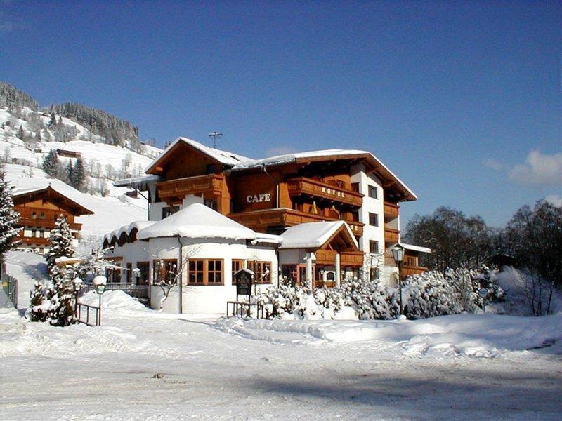 Alpenhotel Wildschoenau B&B Экстерьер фото